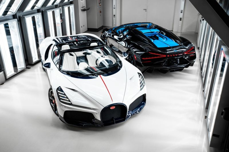 Bugatti - Los primeros ejemplares del W16 Mistral están llegando desde el Atelier de Molsheim, marcando un momento histórico para Bugatti. 01200225
