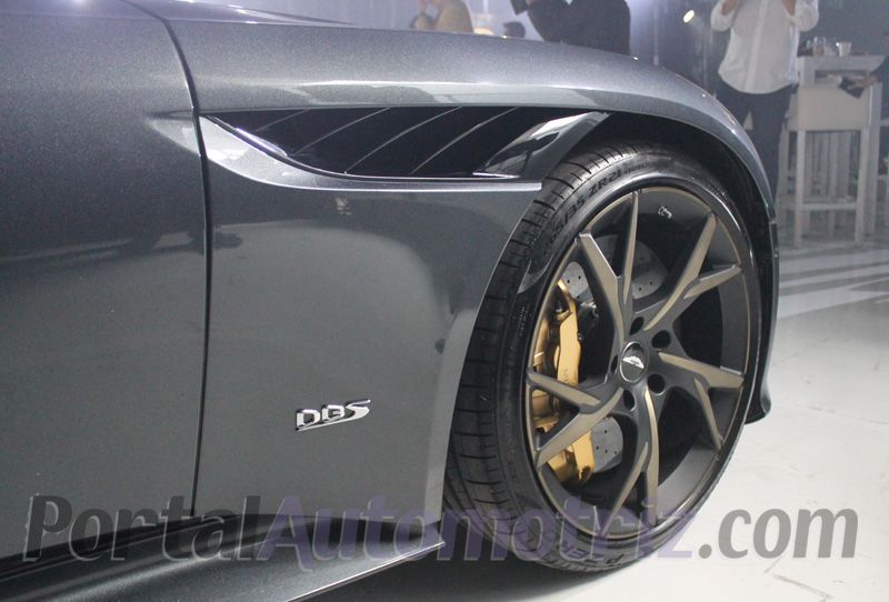 Aston Martin DBS Superleggera.