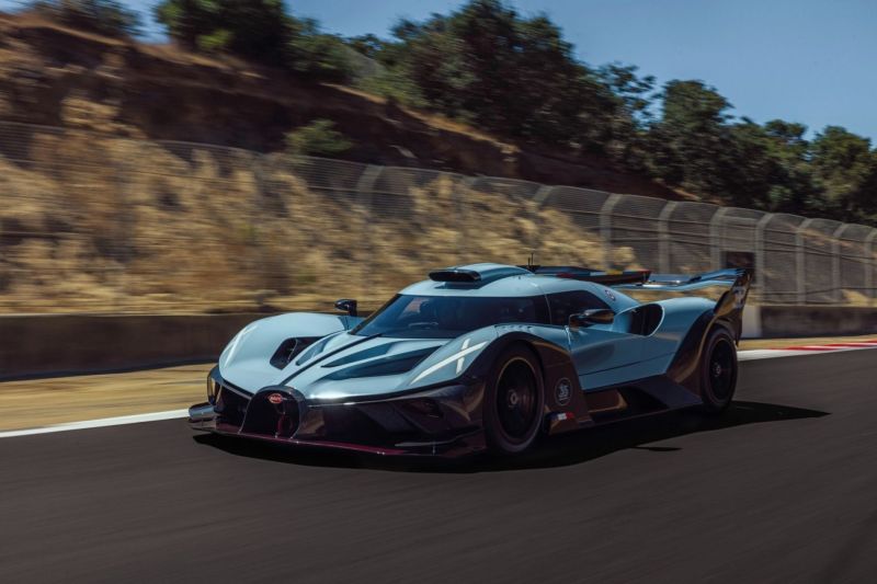 Un encuentro histórico de los pioneros de Bugatti en la pista: el Type 35 y el Bolide del 100 aniversario 01 190824
