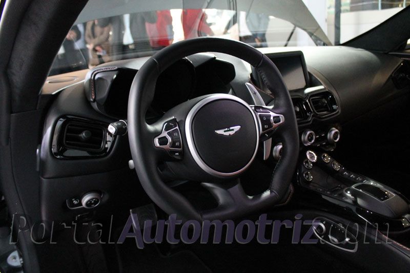 Aston Martin Vantage 2019.
