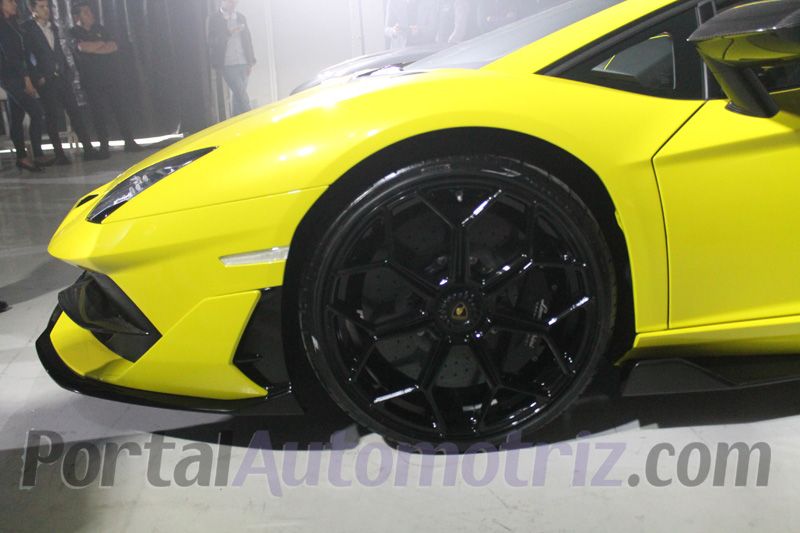 Lamborghini Aventador SVJ.