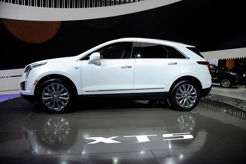 Vista del Cadillac XT5.