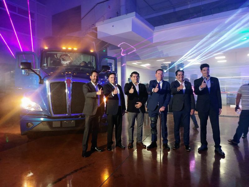 Grupo ALTUM - kENWORTH 01 150722