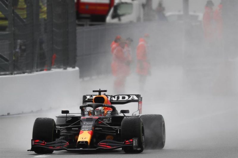Verstappen saldrá último en el Gran Premio de Rusia - 01 - 250921