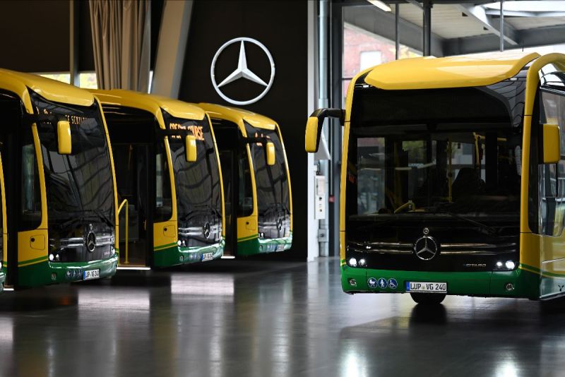 Mercedes Benz Autobuses 01 080323