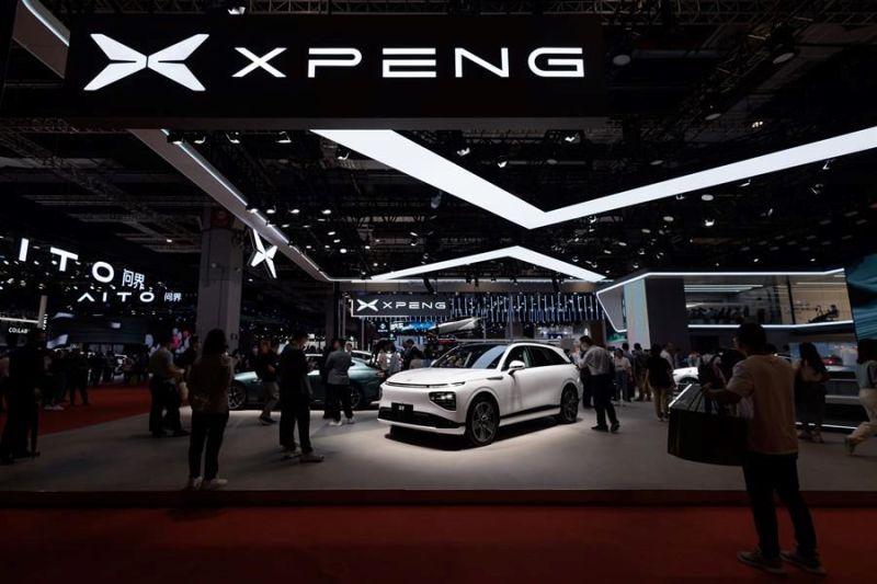 Autos exhibidos de la automotriz china Xpeng, en una fotografía de archivo. EFE/Alex Plavevski 01 270723