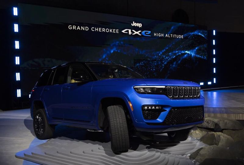 El Jeep Grand Cherokee 4Xe High Altitude se presenta durante el Auto Show de Nueva York 2022 en Nueva York, este 13 de abril de 2022.