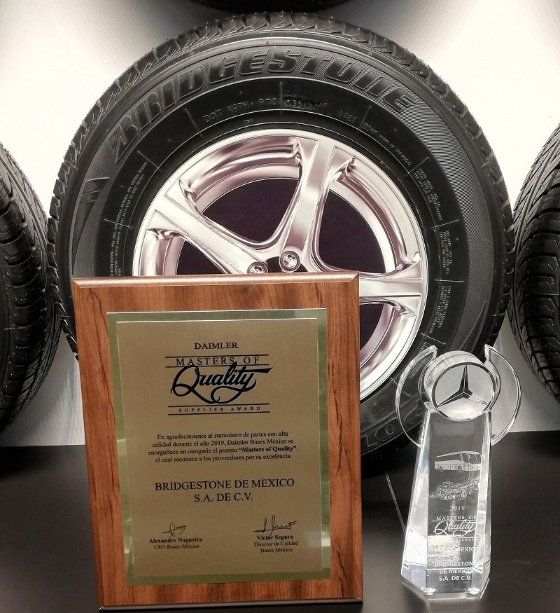 Bridgestone recibió el Masters of Quality Supplier Award por sobrepasar los estándares de calidad, tecnología y desempeño.