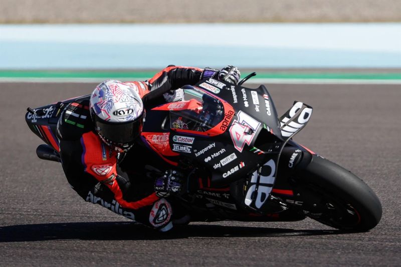 El piloto Aleix Espargaró de MotoGP 01 040422