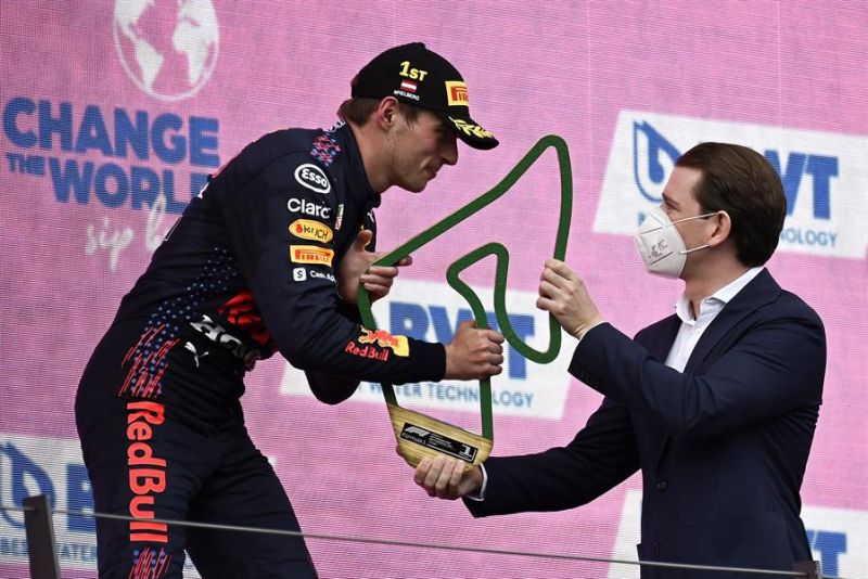 Max Verstappen (Red Bull) - 01-270621