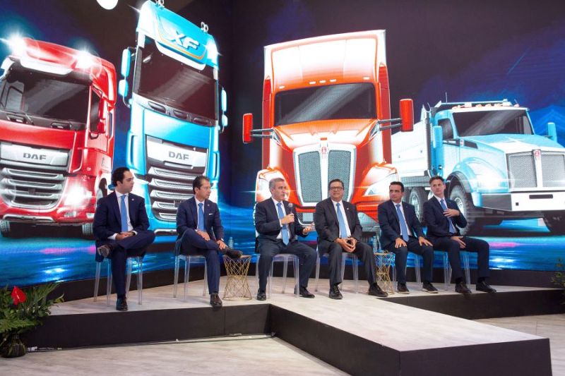 Kenworth presenta en Expo Transporte 2023 el primer T680 eléctrico de México, acompañado del lanzamiento del líder Europeo DAF en el país.  01 151123