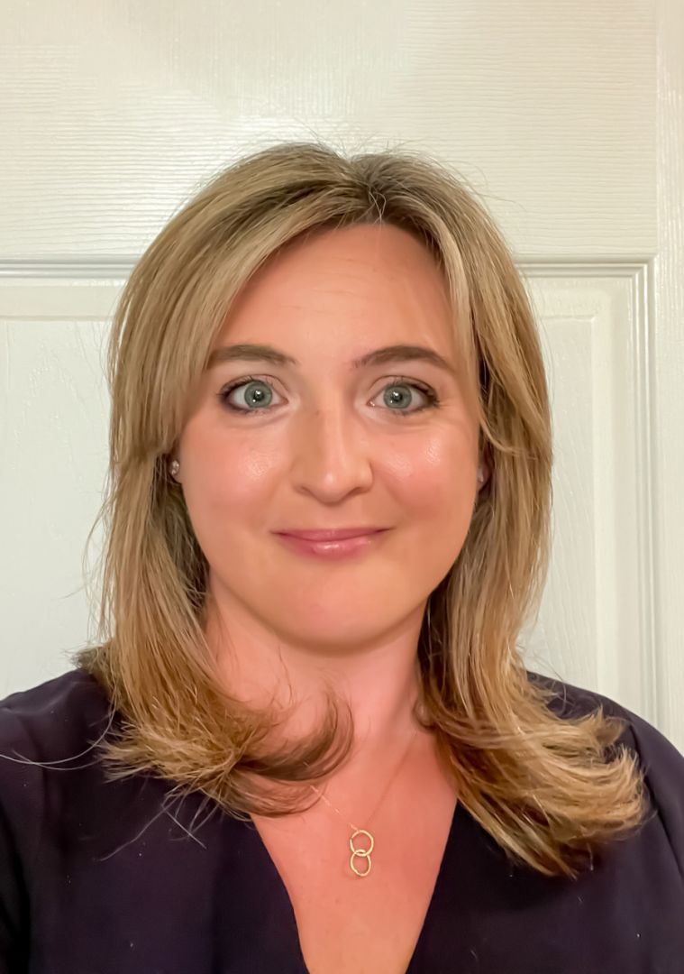 Eileen Falkenberg-Hull 01 270422
