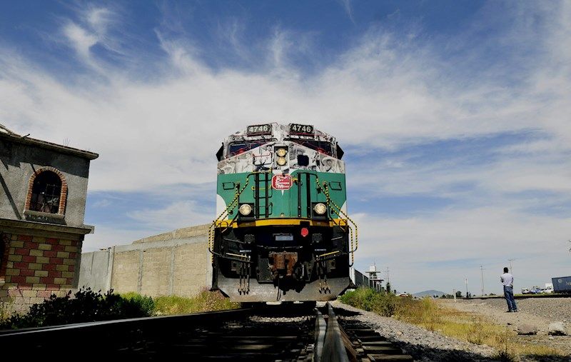 El plan consiste en conectar con rutas ferroviarias, terrestres y marítimas el puerto de Mazatlán, en el noroeste de México, con el centro logístico de la ciudad de Winnipeg, en Canadá, cruzando Estados Unidos.