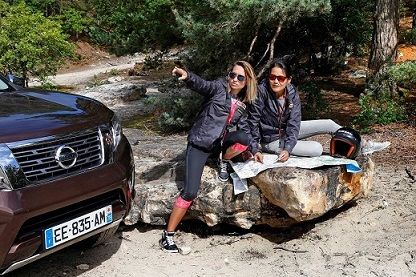Este año dos colaboradoras de Nissan Francia, Karen Rayrolles y Florence Pham, participarán en el rally desafiando obstáculos naturales.
