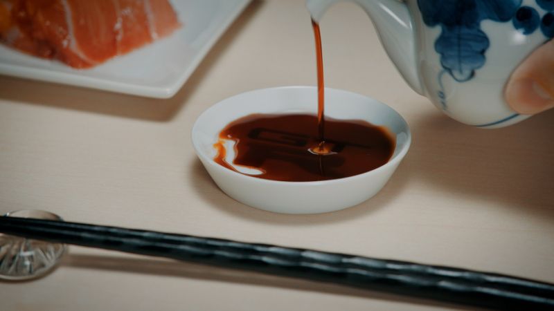 El plato de salsa de soya es un elemento muy divertido y que realmente transmite la alegría de un modelo como Nissan GT-R.