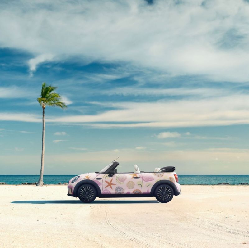 MINI USA celebra el espíritu de la marca y el nuevo modelo convertible en la Miami Swim Week 01230525