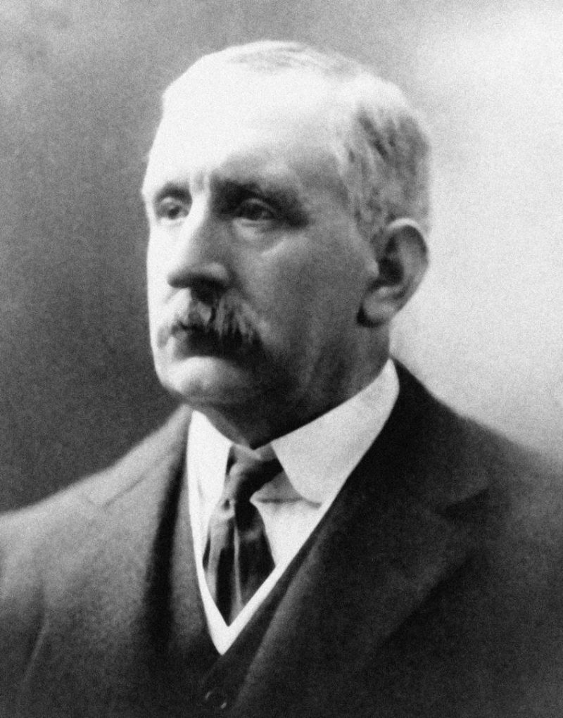 Henry Edmunds01 190324