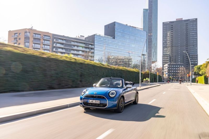 MINI Cooper Convertible S 01140525