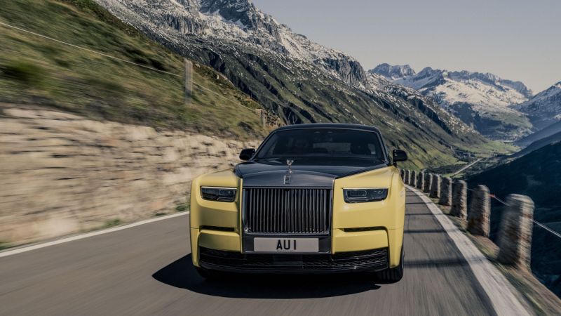 ROLLS ROYCE PHANTOM GOLDFINGER 01251024