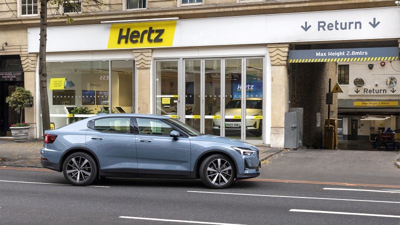 Hertz y Uber amplían su asociación para llevar hasta 25.000 vehículos eléctricos a las capitales europeas 01 170123