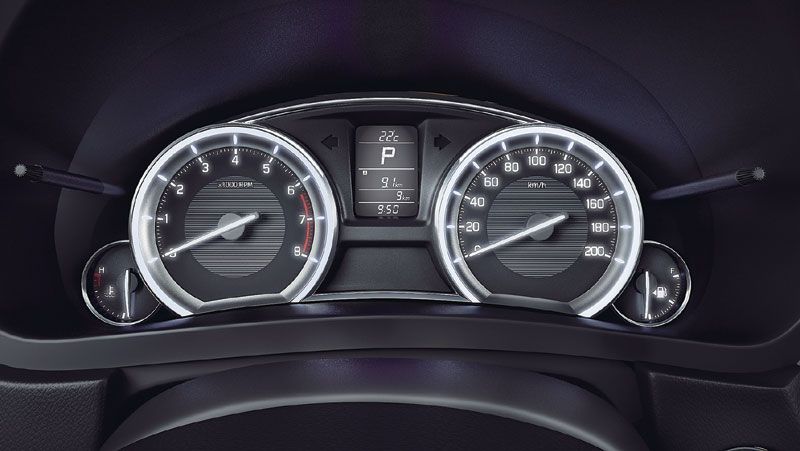 Suzuki Ciaz 2016.