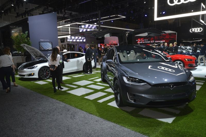 Tesla en el Salón del Automóvil de Los Ángeles 2018