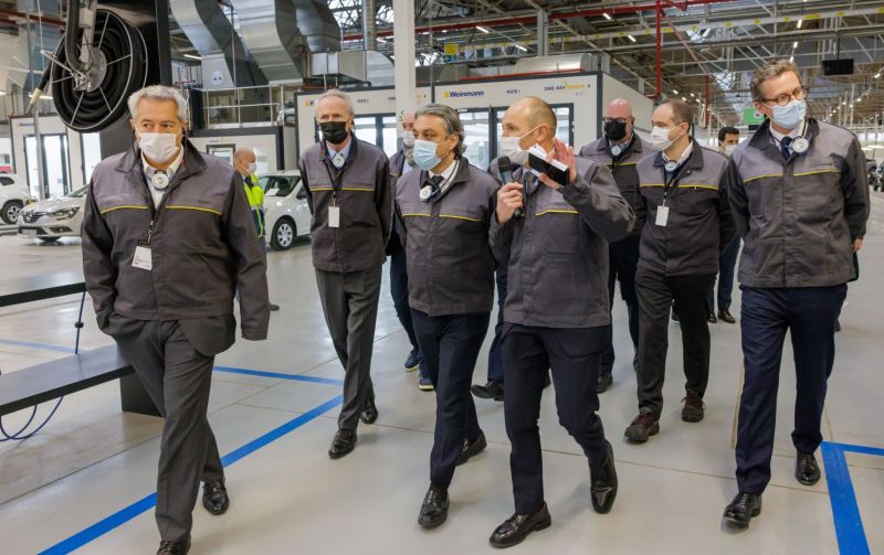 Renault Group celebra el 1er aniversario de la Refactory