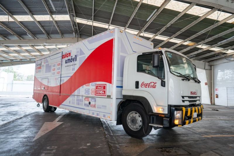 Coca-Cola FEMSA México profesionaliza a sus conductores con la adquisición de simuladores de manejo. 02 230424