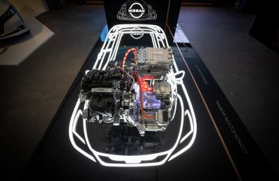 La maqueta del motor de Nissan e-POWER captó la atención de todos al ser la representación del funcionamiento de este exclusivo sistema de motorización que permite disfrutar de una nueva forma de conducción. 01 040822