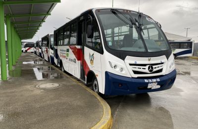 Mercedes-Benz da el banderazo de salida a 60 autobuses urbanos en Pachuca, Hgo. 01 010822